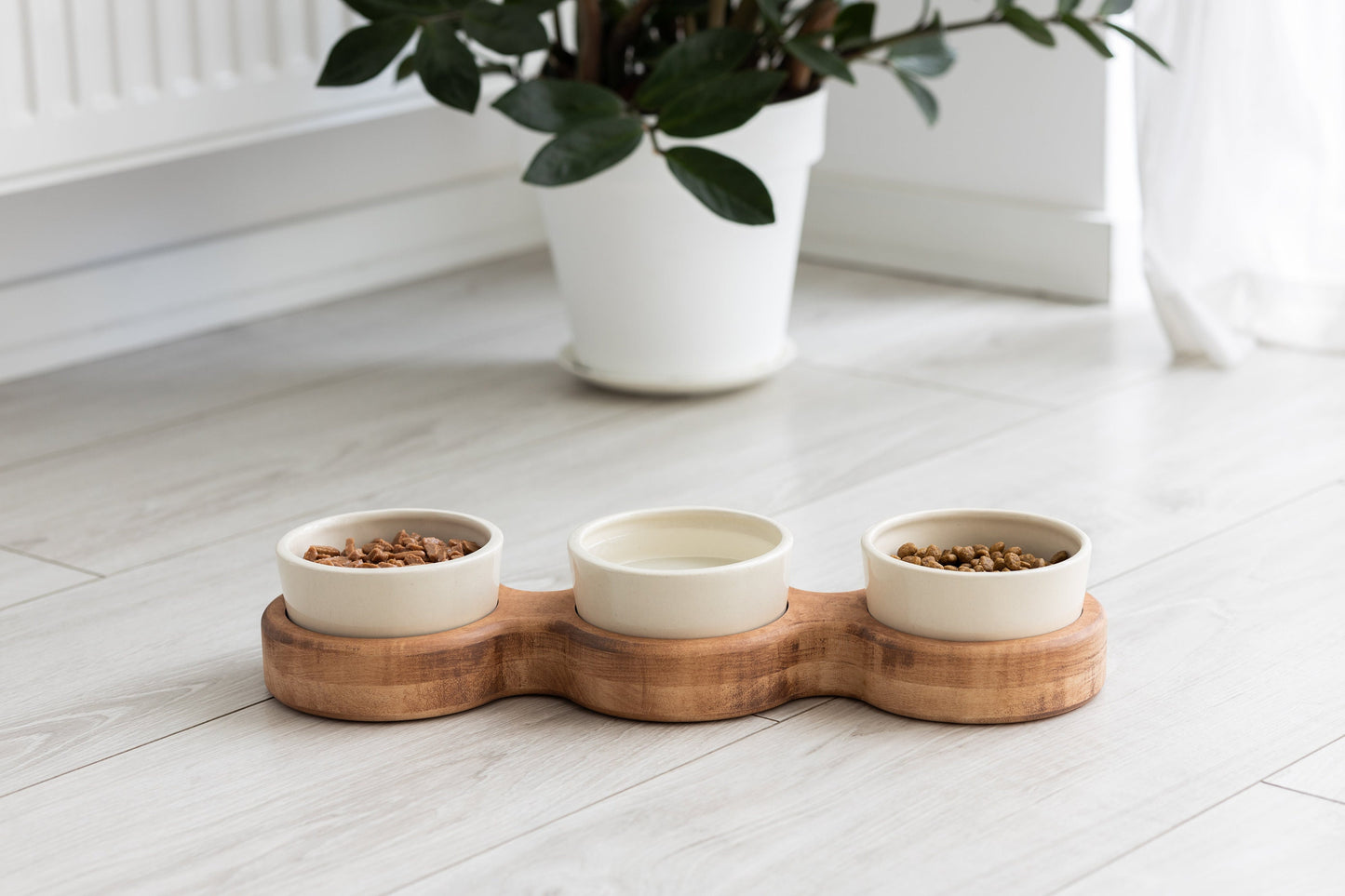 Elevated cat bowls, cat bowls with stand, raised cat bowls, Cat bowls, cat food bowls, kitten bowl, ceramic cat bowls, best cat bowls