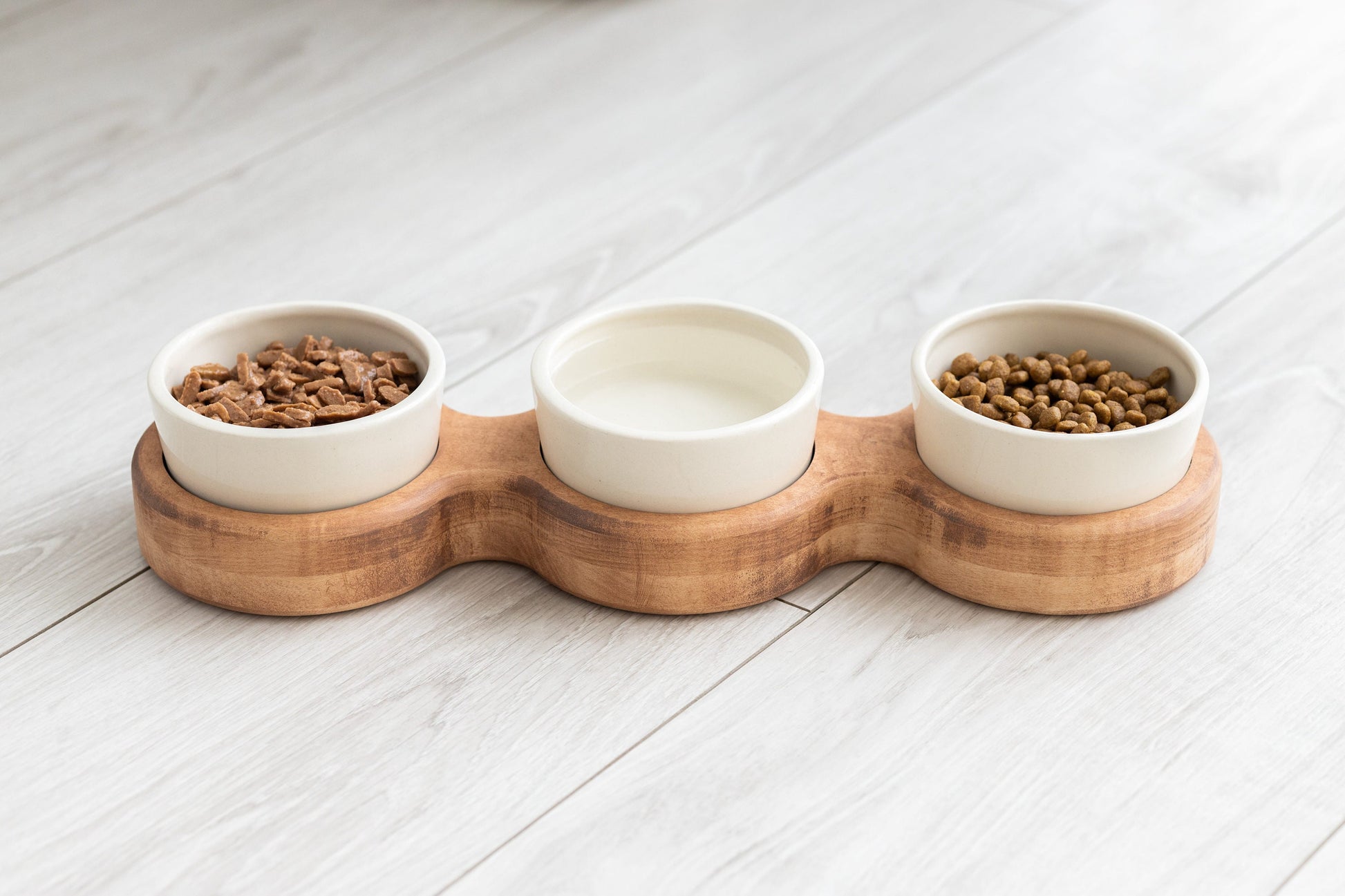 Elevated cat bowls, cat bowls with stand, raised cat bowls, Cat bowls, cat food bowls, kitten bowl, ceramic cat bowls, best cat bowls